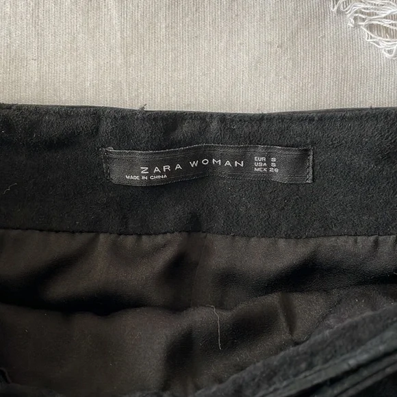 Zara black suede high waisted skirt - Picture 4 of 4